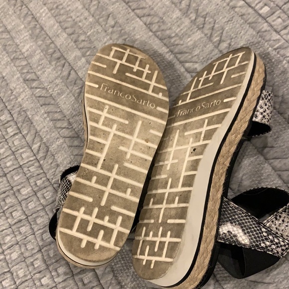 CLEARING MY CLOSET….Franco Sarto Sandals - Picture 3 of 7